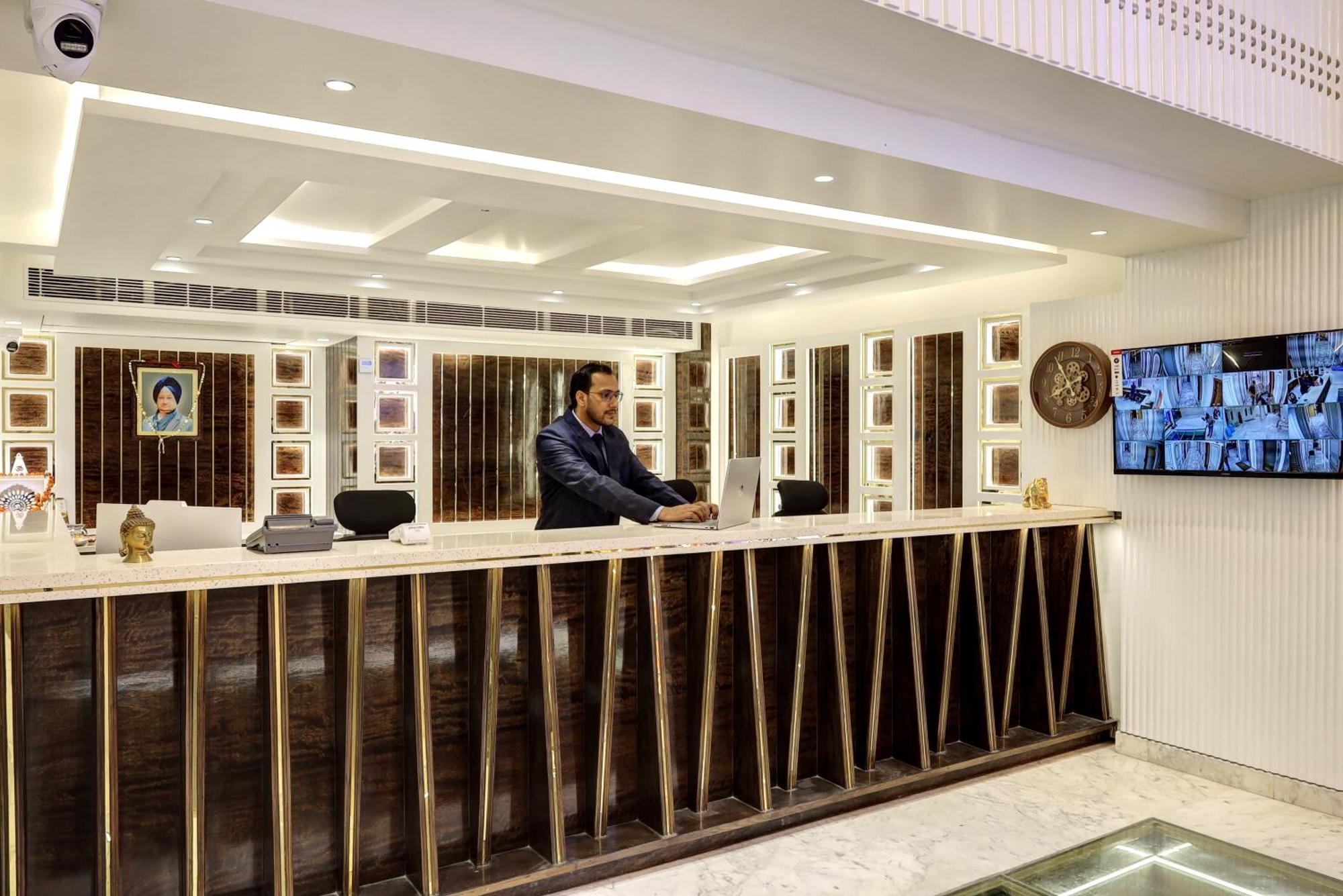 Hotel Namaste Hindustan Just A Minute Away From New Delhi Railway Station And Connaught Place Eksteriør bilde